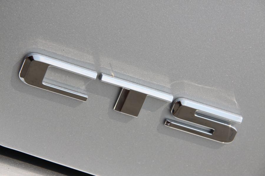 Cadillac CTS Sport Wagon 2010 года  (фото 35 из 53)